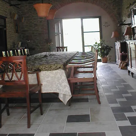 Antico-borgo-le-torricelle-grosses-haus