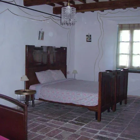 بيت للعطل Antico-borgo-le-torricelle-grosses-haus *